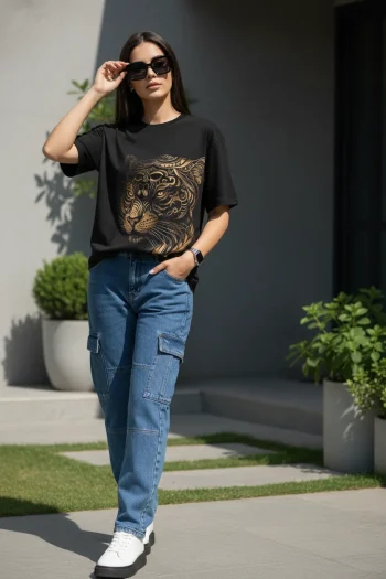 Classy Tiger Oversized T-Shirt